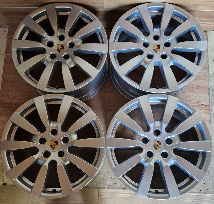 Porsche Cayenne Touareg Q7 Bentayga R20 5x130 ET57 9J DIA71.5