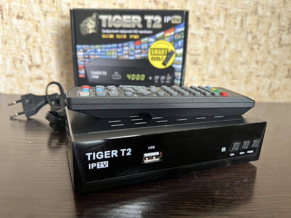 Цифровий ефірний тюнер DVB/T2 Tiger T2 IPTV