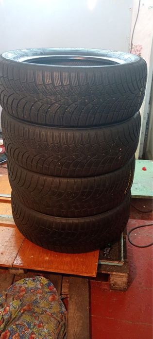 225/55.R18 комплект TOYO