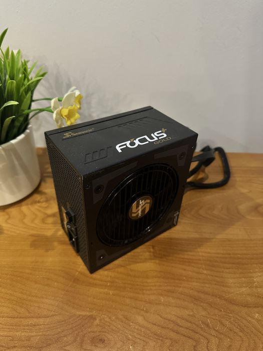 Zasilacz Focus + Gold Seasonic 650w SSR-650fx