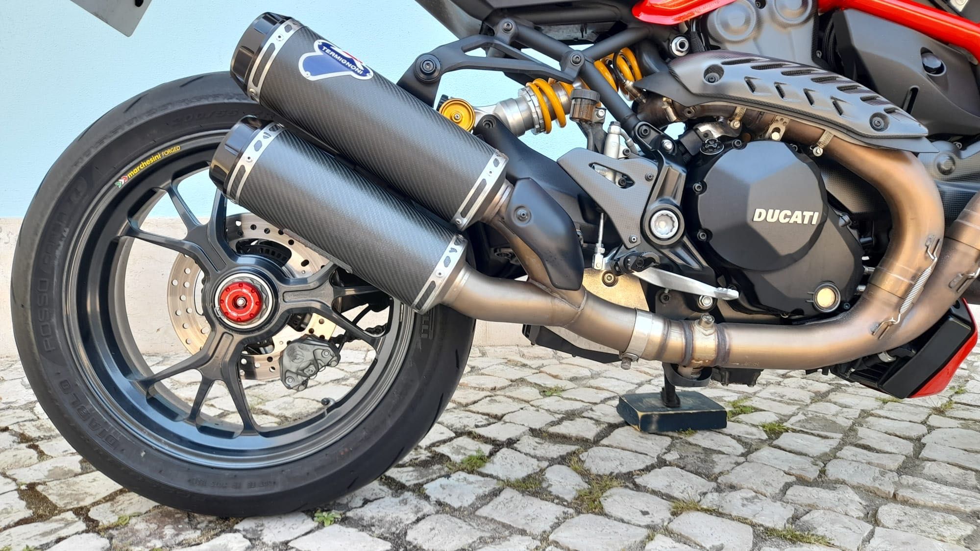 DUCATI MONSTER 1200 R - FULL EXTRAS