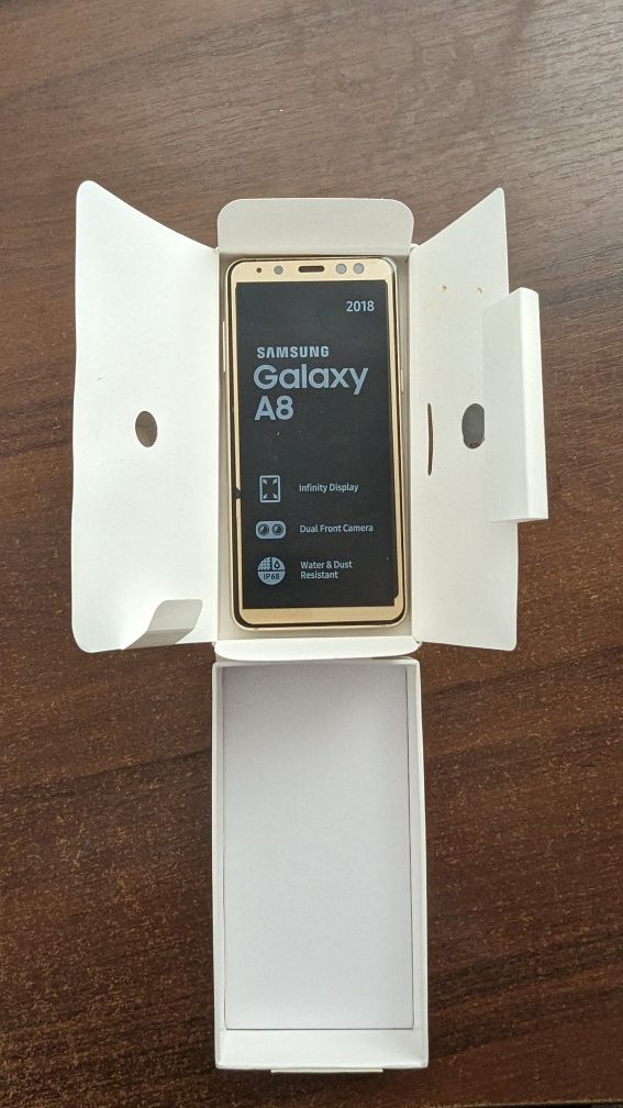 Samsung Galaxy A8 / самсунг гелекси а8/ 32Gb