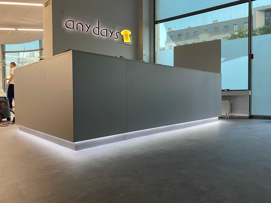 Reklama zewnętrzna • Kasetony • Litery 3D • Neony • Meble z logo