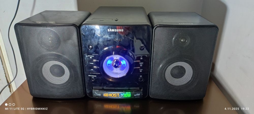 Mini wieża SAMSUNG MM-A25 tuner FM USB AUX