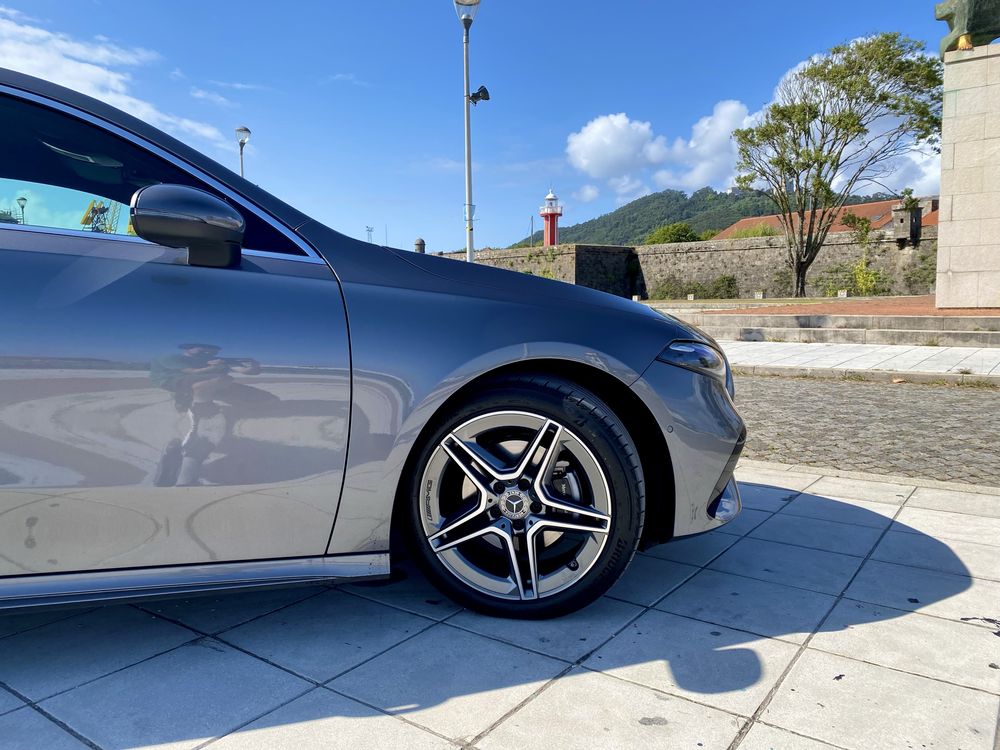 Mercedes A180d AMG-Line com garantia original