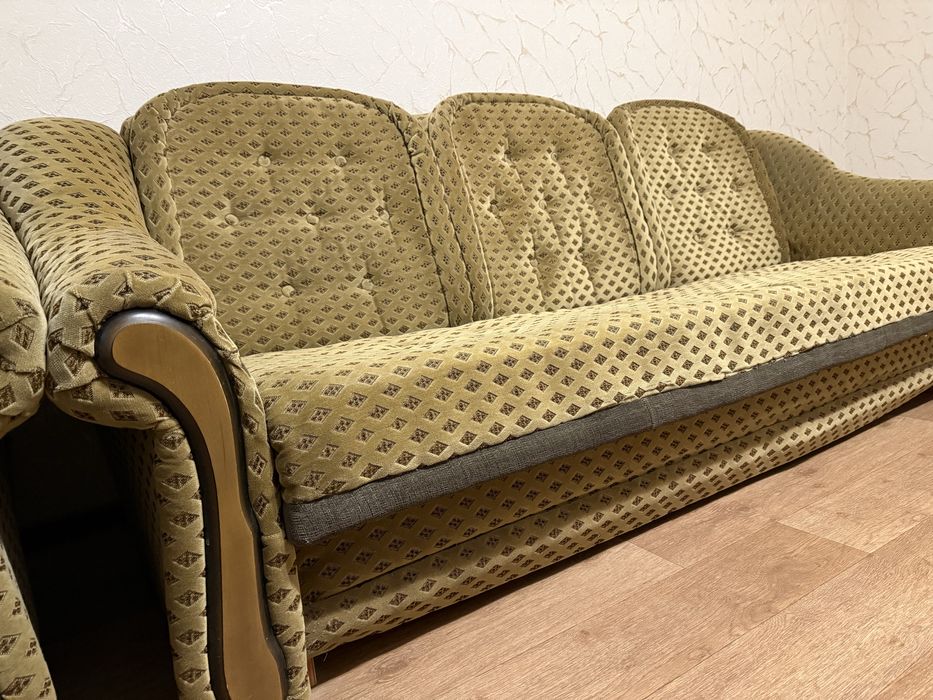 Продам диван та 2 крісла