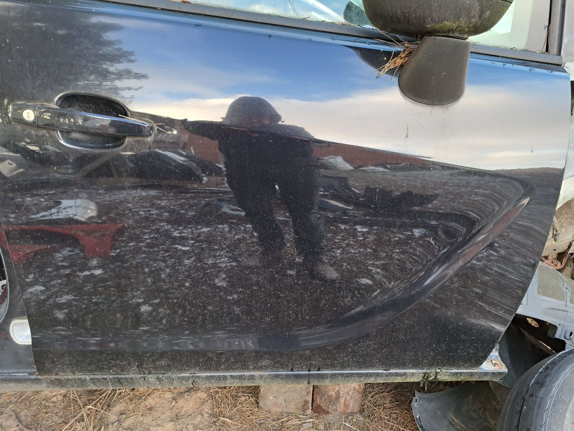 Drzwi prawe przednie Opel meriva b z20r