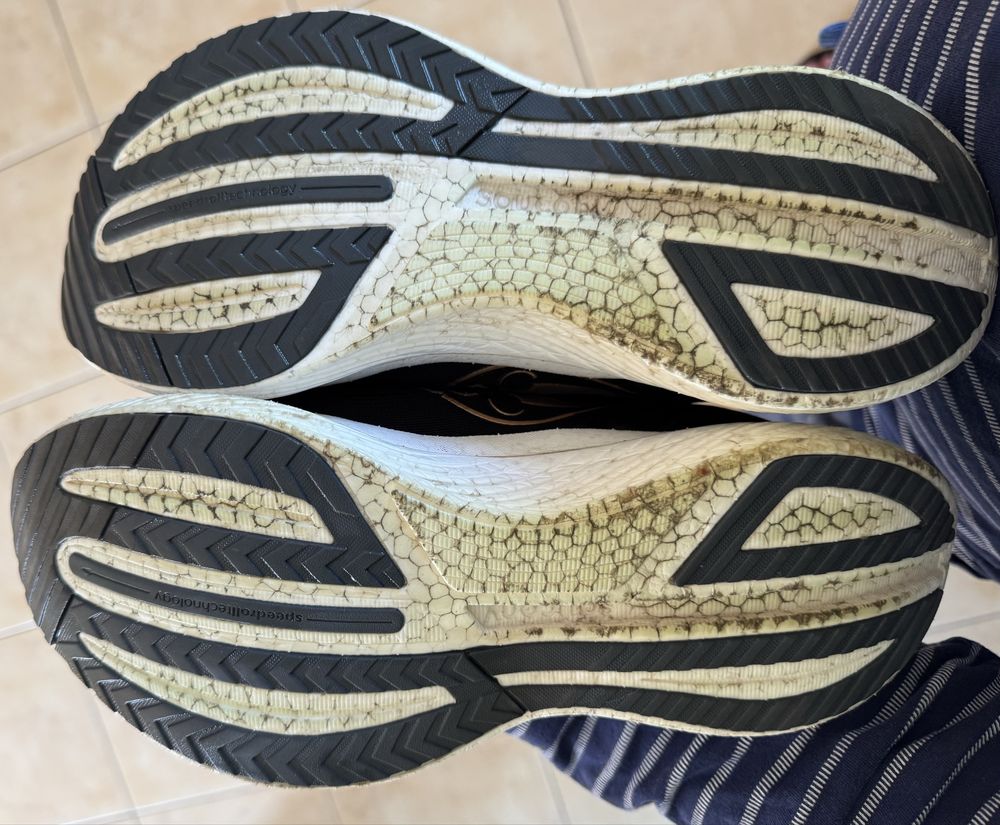 Saucony Endorphin Speed 3   42.5/27cm
