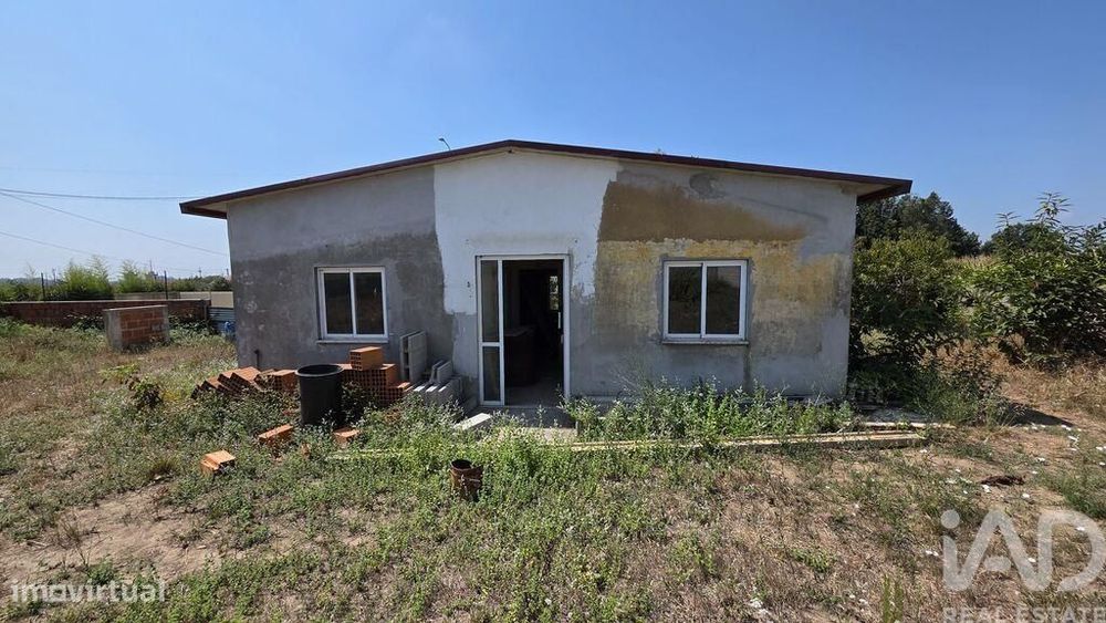 Terreno em Avanca de 585,00 m2