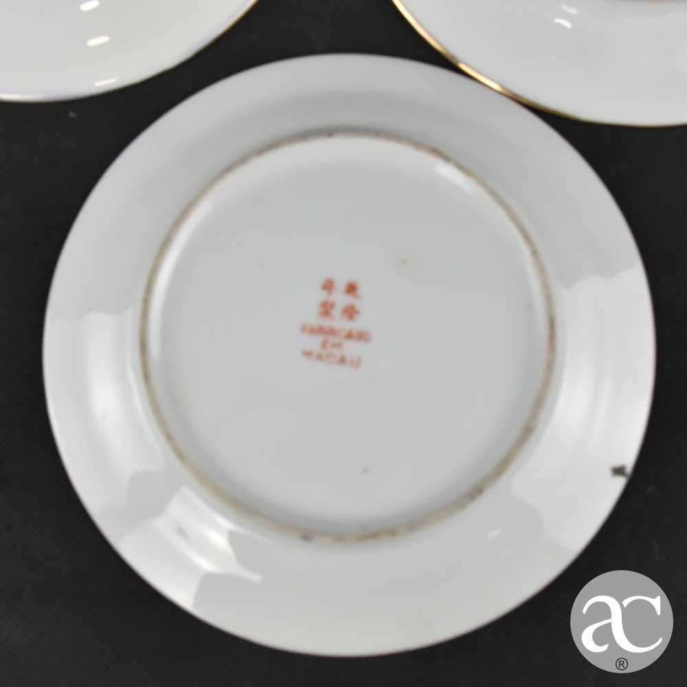 Conjunto 3 pratos em porcelana da China, decoração Mandarim circa 1970