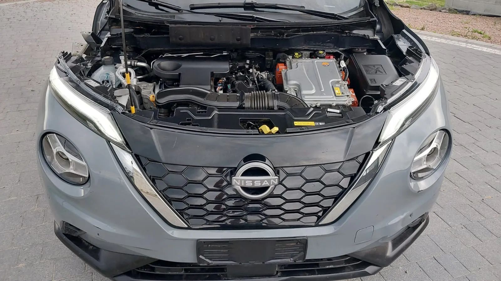 Nissan Juke 1.6Hybrid N-Connecta Automat