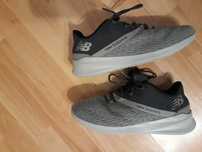 Buty NEW BALANCE męskie rozmiar 41.5(26cm).