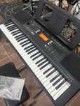 Teclado Yamaha PSR-E343