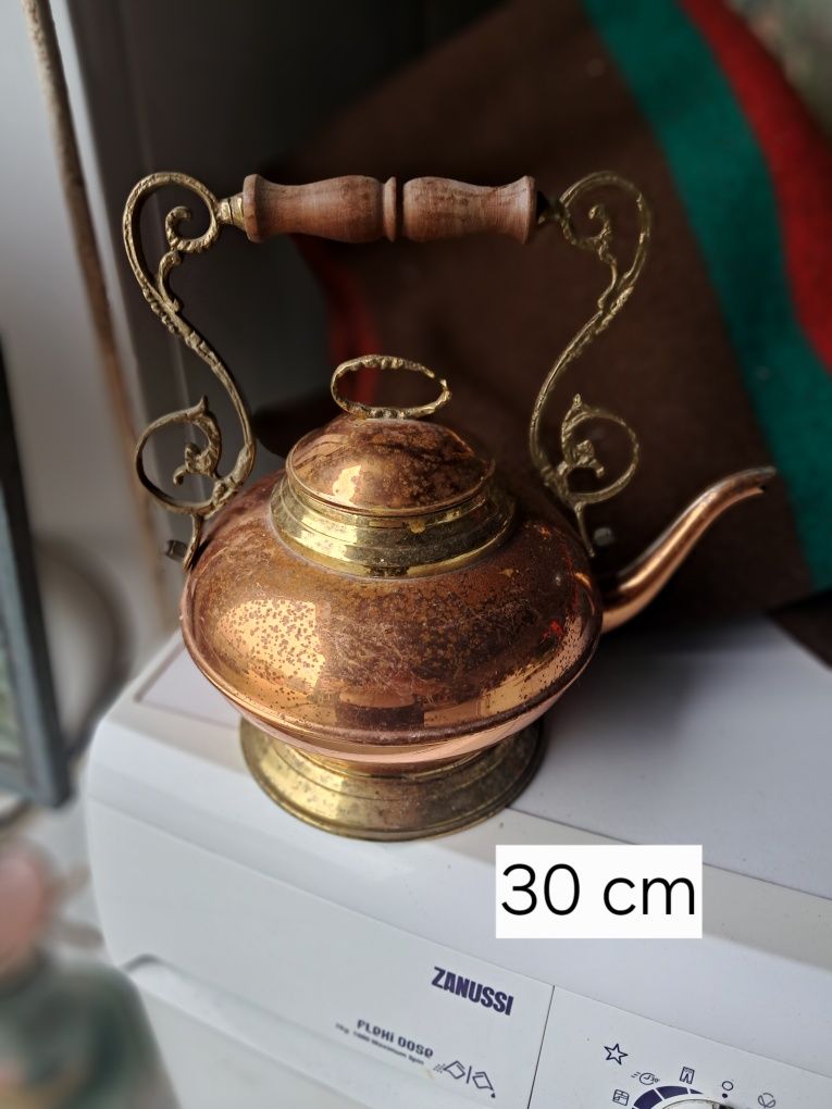 Chaleira antiga em latão