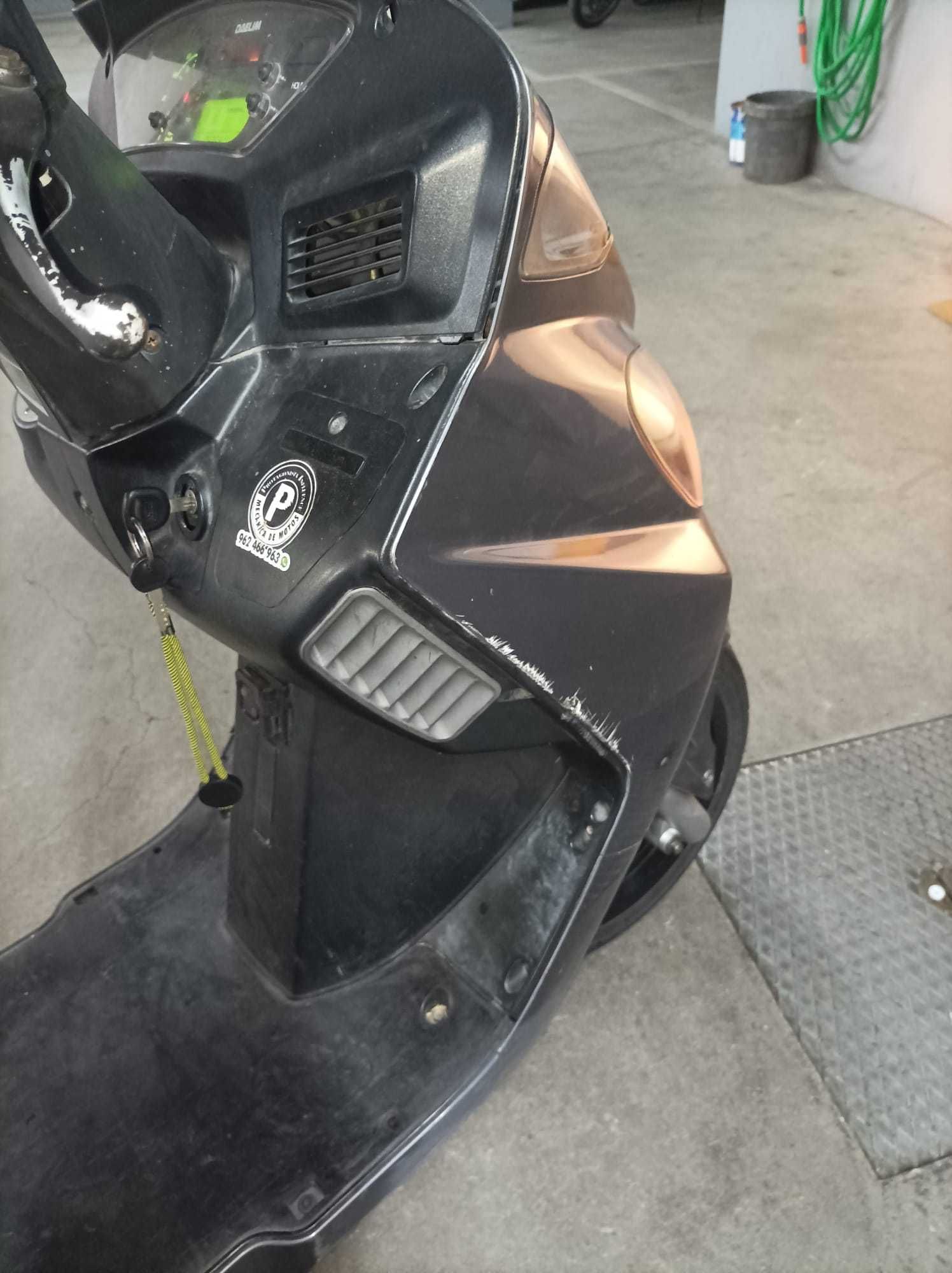 Vendo ou troco Scooter Darlim S2 125cc