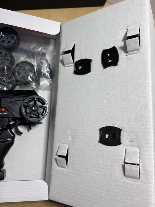 Машинка на радиоуправлении/Радіокерована машинка 1:16 R/C Racing Rally