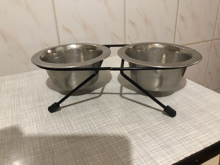 Подставка с мисками из нержавейки для кошек/собак Trixie 200 ml