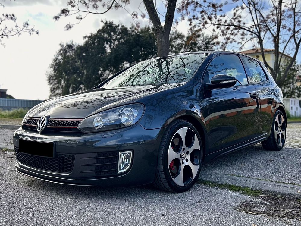 Volkswagen Golf GTI 2011