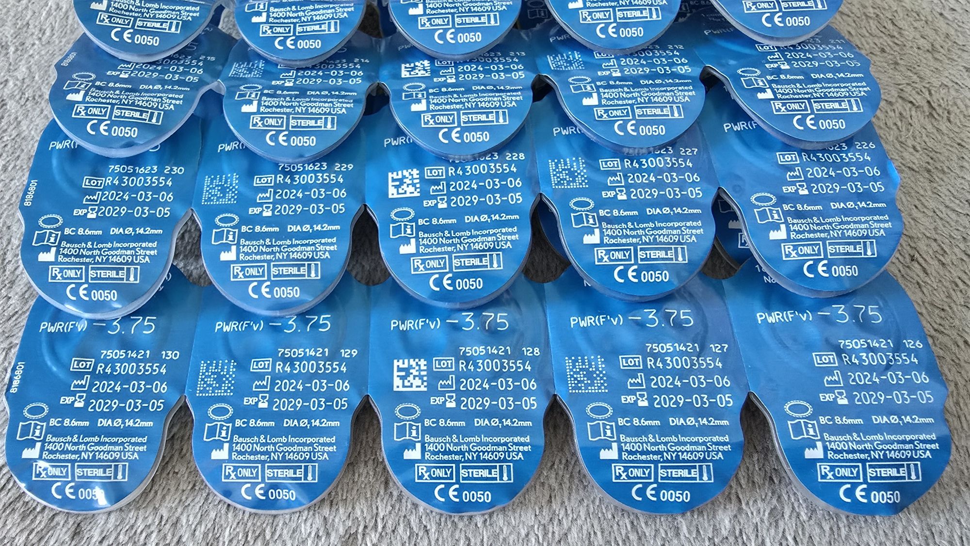 ULTRA One Day soczewki jednodniowe z UV, moc: -3,75, 60 sztuk