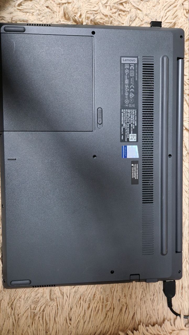 Ноутбук Lenovo v330-14arr