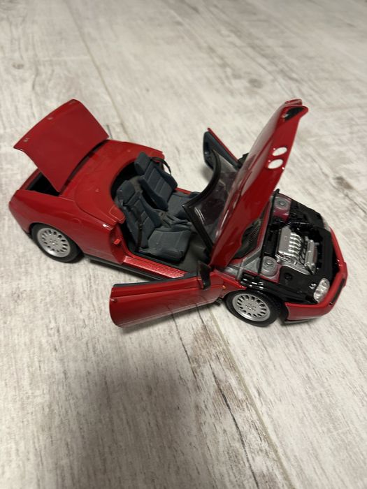 Alfa Romeo Spider 1/18 Maisto