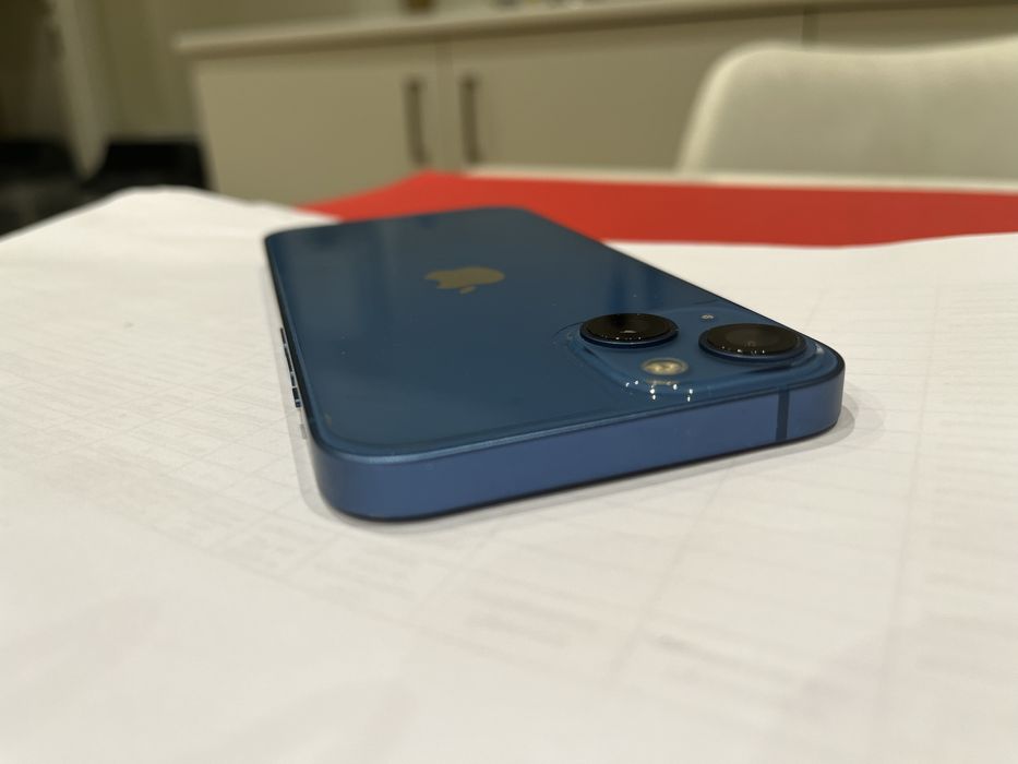 IPhone 13 б/у 128гб