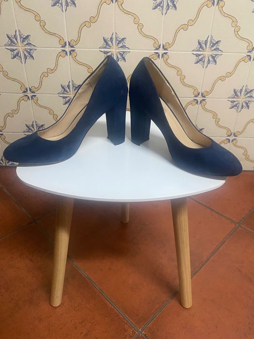 Sapatos mulher……
