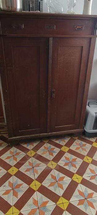 Komoda wysoka do odrestaurowania