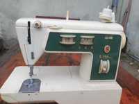 Швейная машинка  SINGER без шестеренки из Германии на разборку