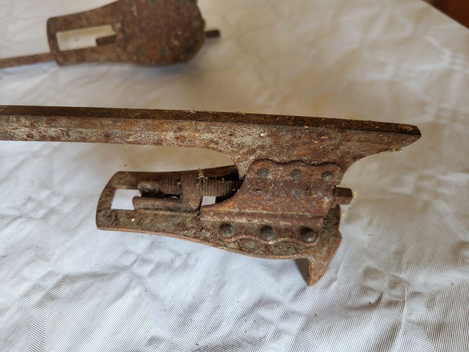 Łyżwy stare, zabytek