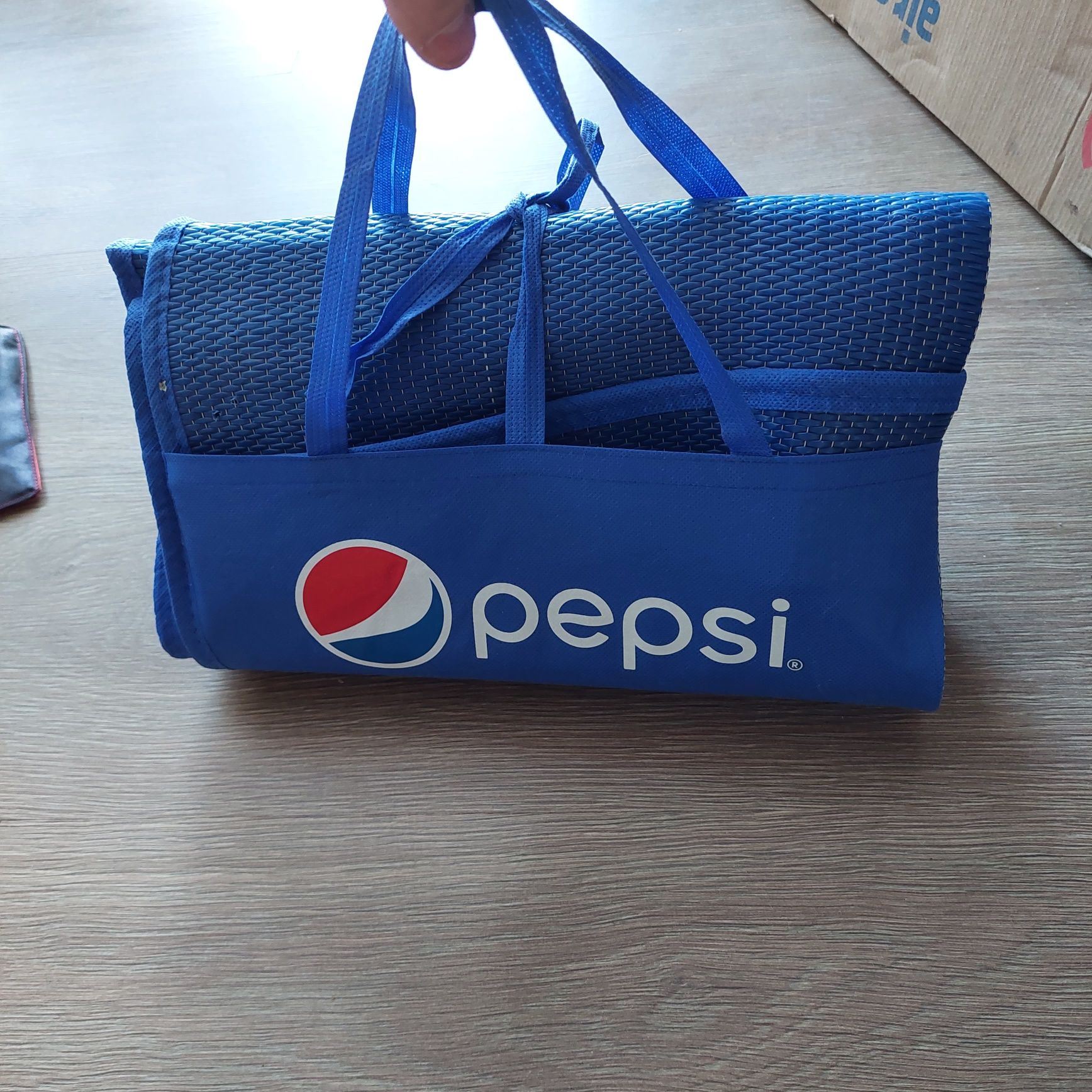 Karimata, koc składany w torbę. Lays,Pepsi