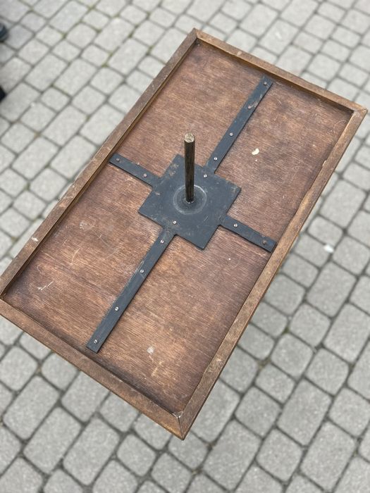 Antyczny stół z drewna dębowego z końca 19 wieku - unikat piękny ideał