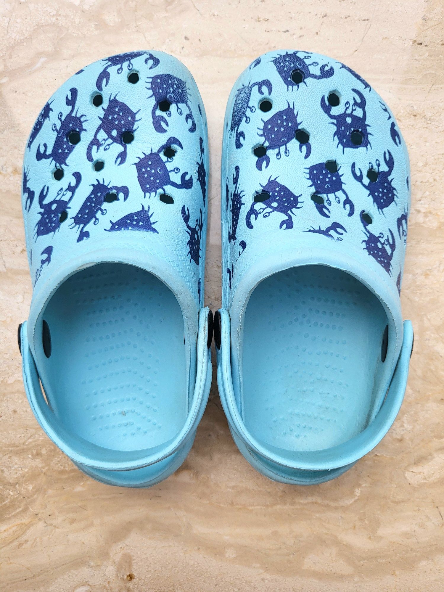 Klapki typu crocs r. 27 kąpielowy kapcie kraby