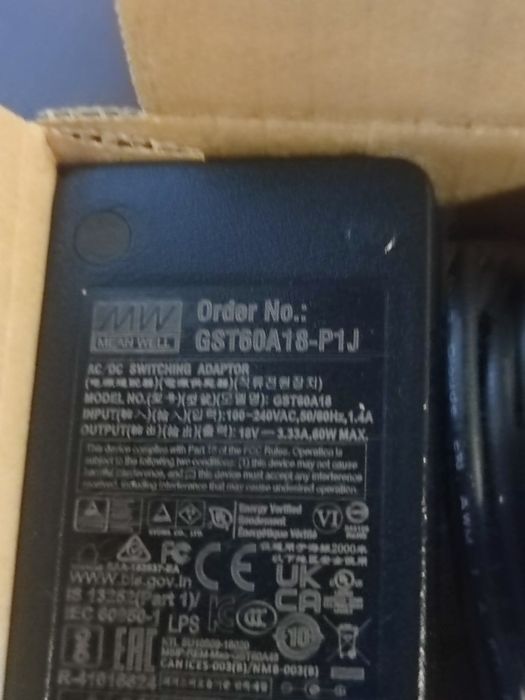 Блок живлення MeanWell GST60A18 18v 60w
