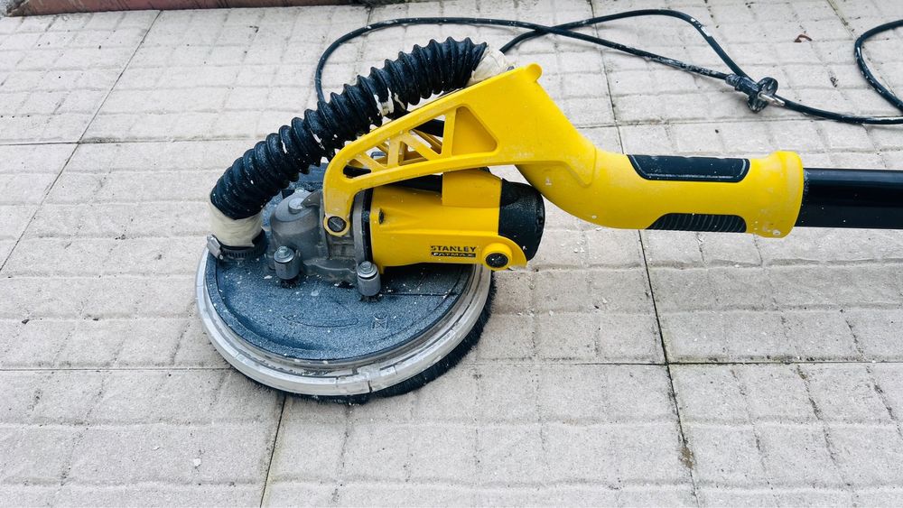 Lixadora Girafa de Parede 750W Stanley SFMEE500S