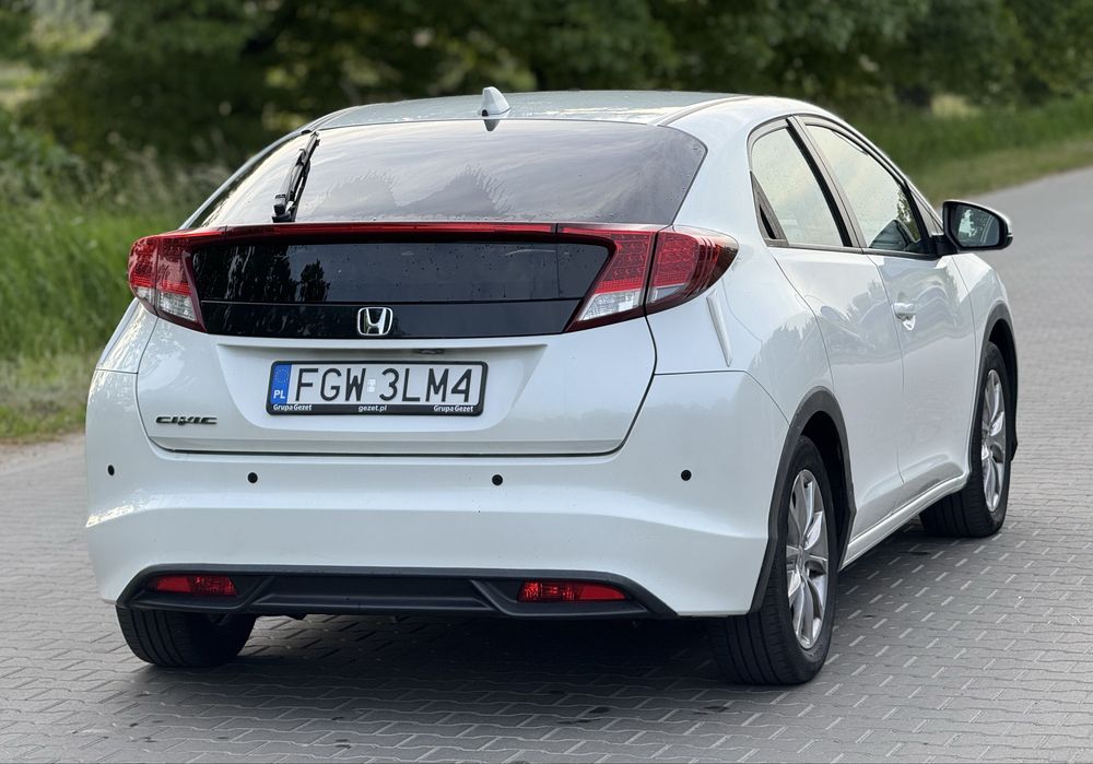 Honda Civic Hatchback 5d 1.4 i-VTEC 100KM, polski salon, biała perła