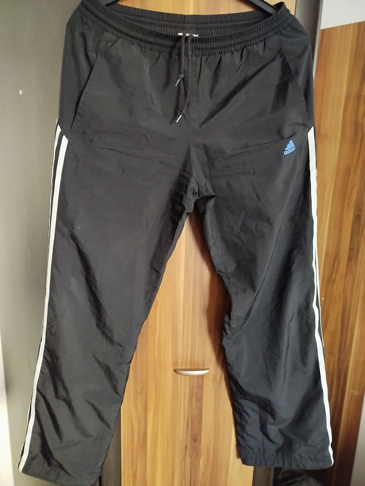 Spodnie sportowe męskie Adidas rozmiar M stan idealny