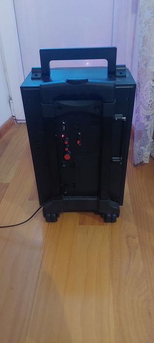 Музикальна колонка (блютуз, радіо,флешка)