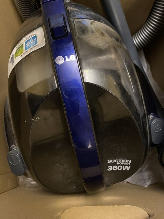 Пилосос  LG вживаний з контейнером