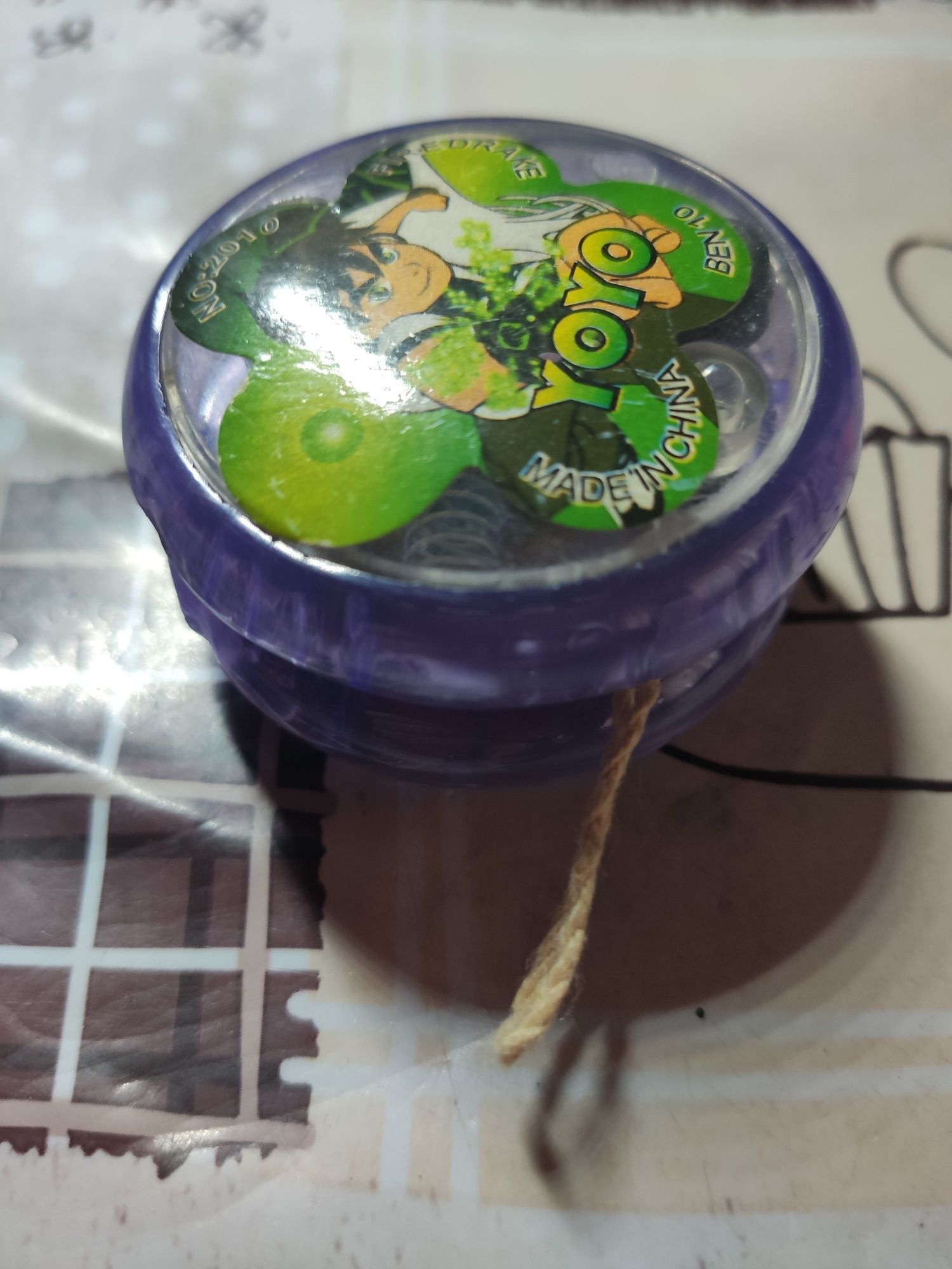 Детские часы и игрушка