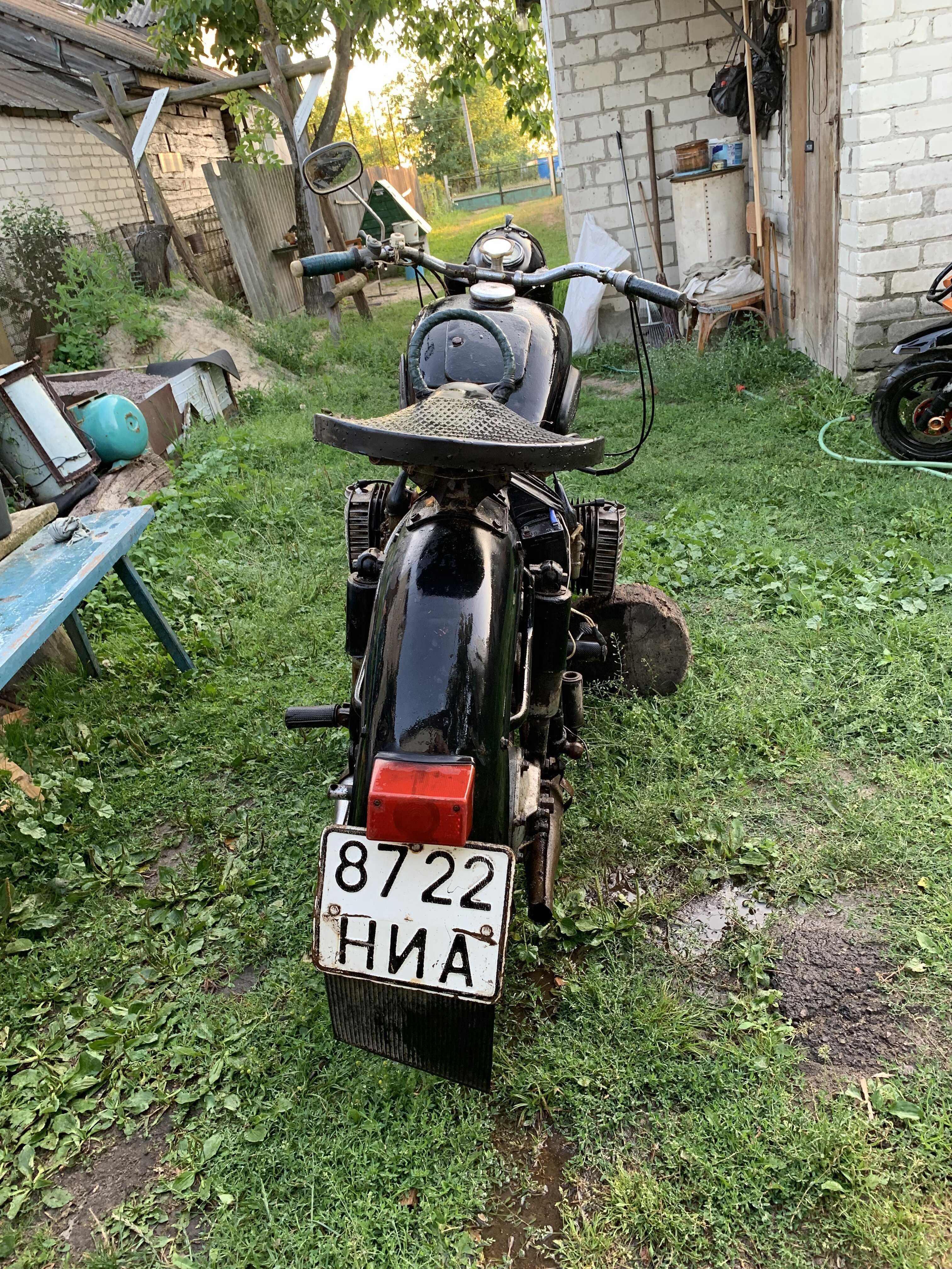 Мотоцикл Днепр К-750