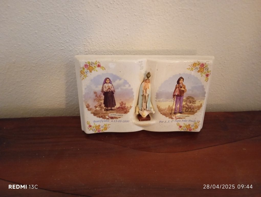 Imagem de nossa Sra de Fátima e os pastorinhos