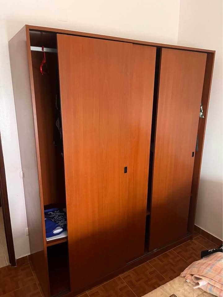 Roupeiro Quarto Cerejeira