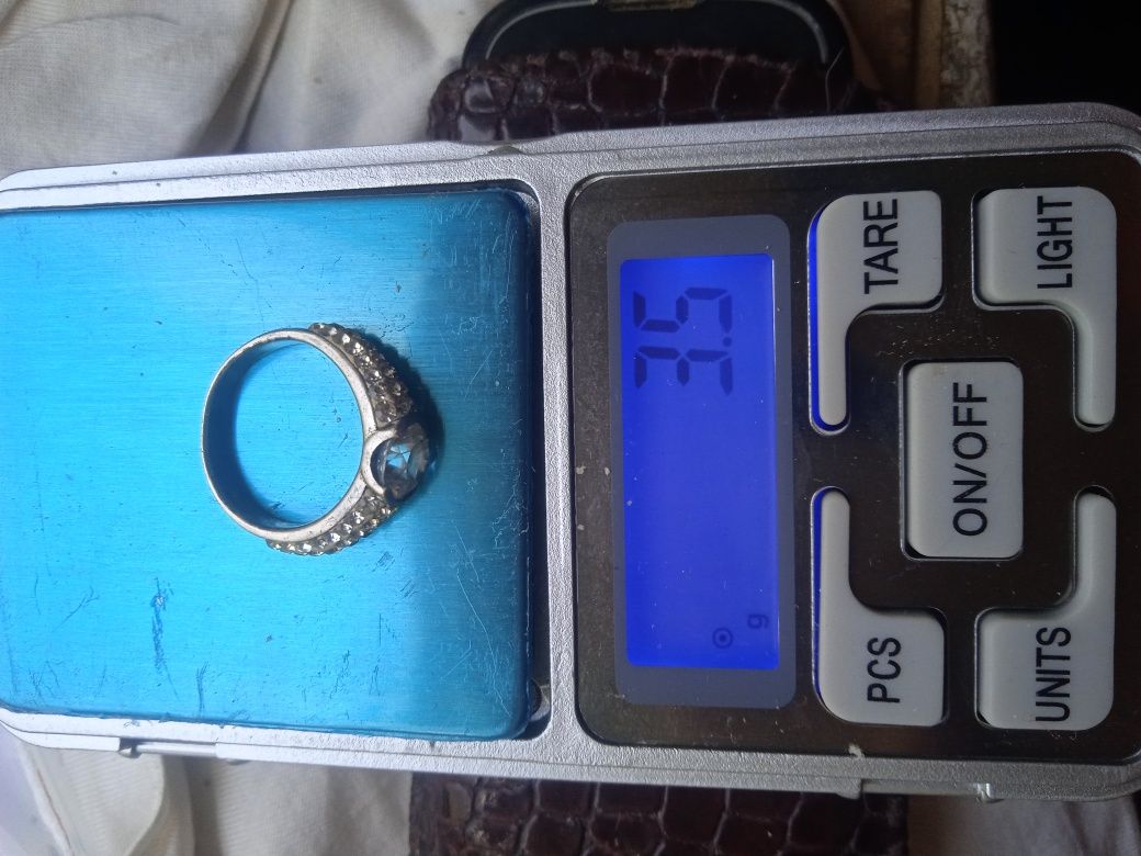 Кольцо серебряное 925 пробы р.16.5 вес 3.5грамм