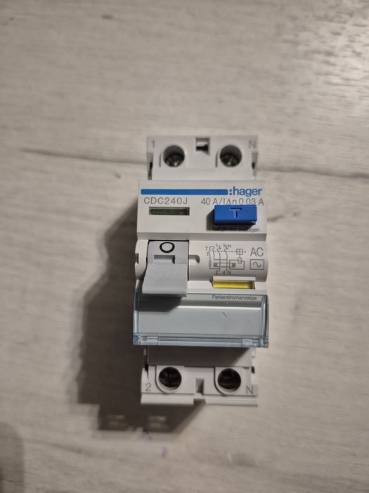 Hager wyłącznik różnicowoprądowy 2P 40A AC CDC240