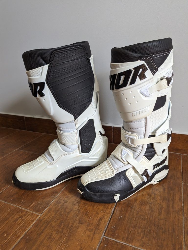 Botas THOR Radial branco/preto