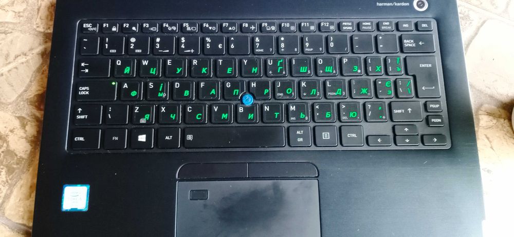 Ноутбук Toshiba X-30 сенсорний, 13Full HD. 8 DDR4. SSD 128. I5-7300.