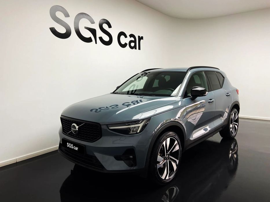 Volvo XC 40 1.5 T2 Plus Dark Auto