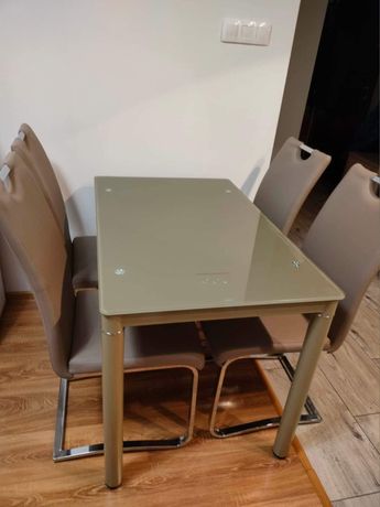 Stół szklany beżowy + 4 krzesła