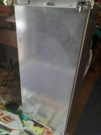Вмонтований холодильник siemens k/24lv51 Привезений з Європи.